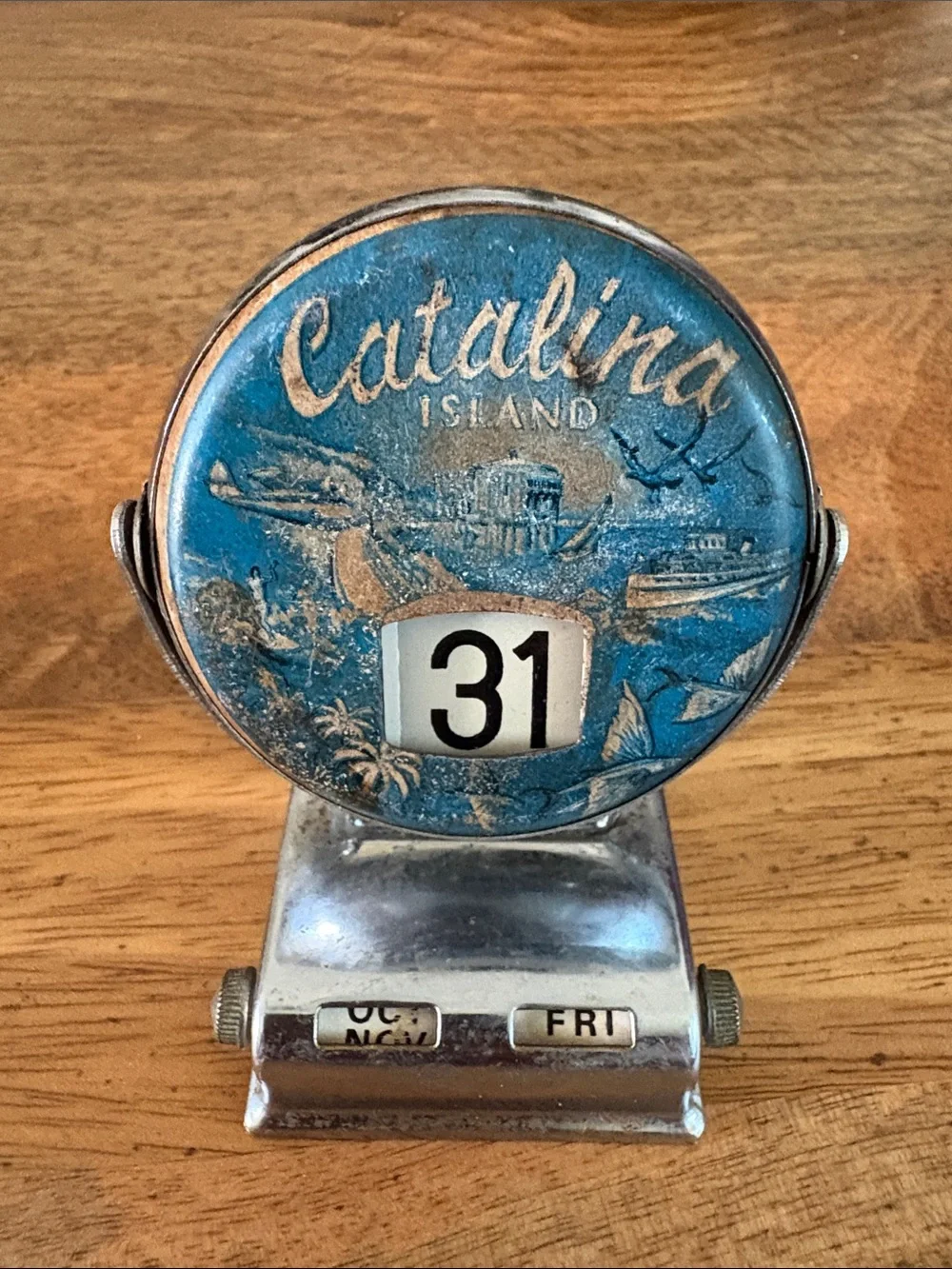 Catalina Blue Vintage Perpetual Desk Calendar Clock